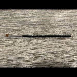 MAC Cosmetics 266 Angle Brush